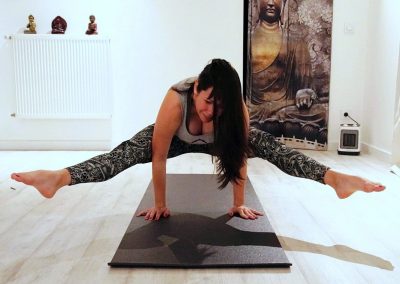 KUKKUTASANA variante